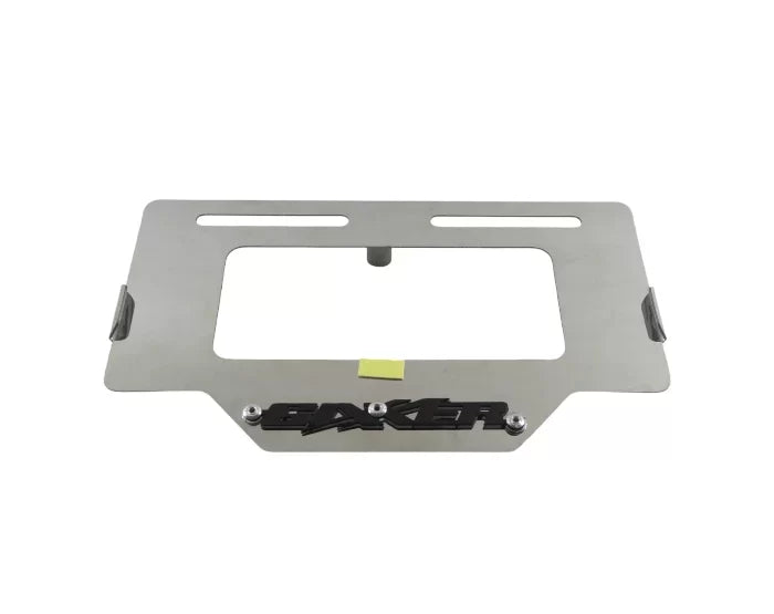 Portaplaca metalico Gixxer - cromo y negro