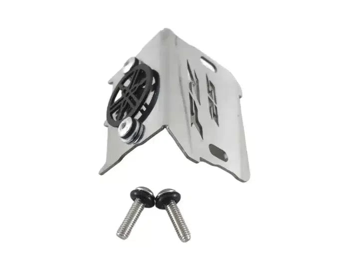 Protector Bomba Freno Delantero YAMAHA FZ 25 ABS - FZ 3.0 - Cromo y Negro [RECTA]