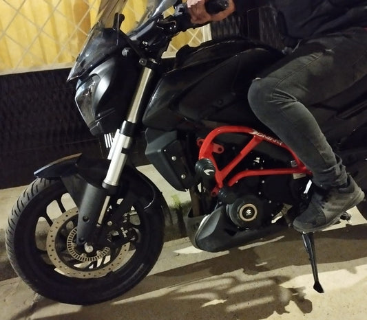 Defensa Tipo Stunt - Dominar 250/400 - Color Rojo
