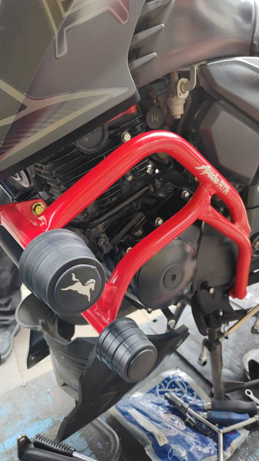 Defensa Tipo Stunt - Apache RTR 200 y 160 Premium - Color Rojo
